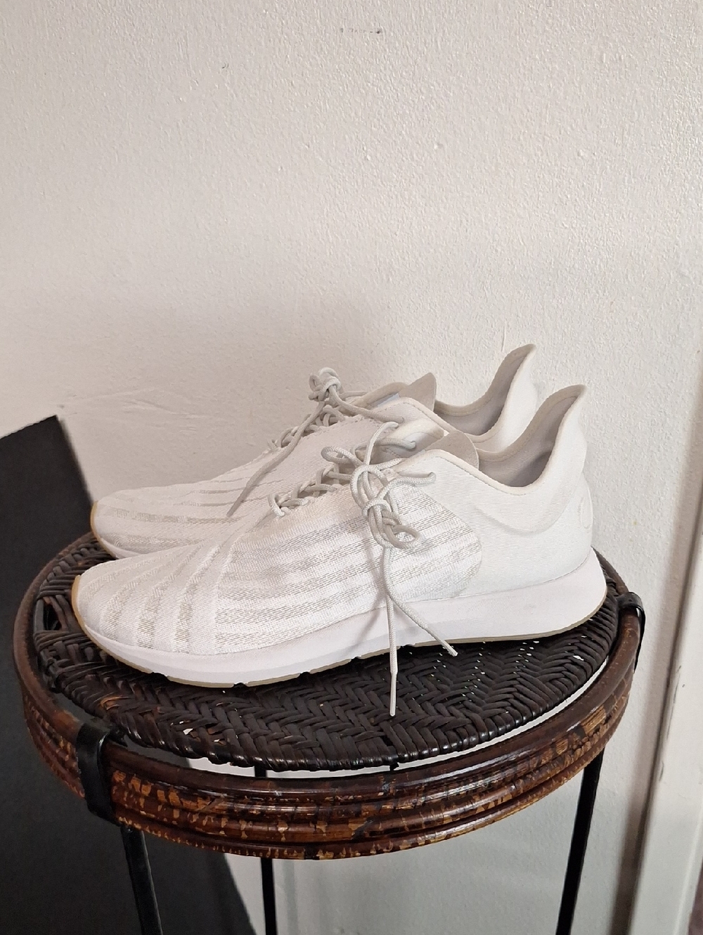 Women's Saysh One White Comfortable Athletic Sneaker Shoes Size 11